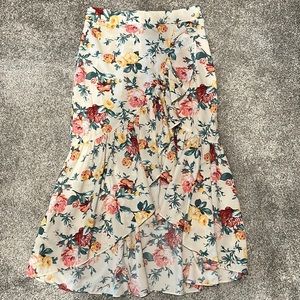 Milk and Honey Skirt Size L